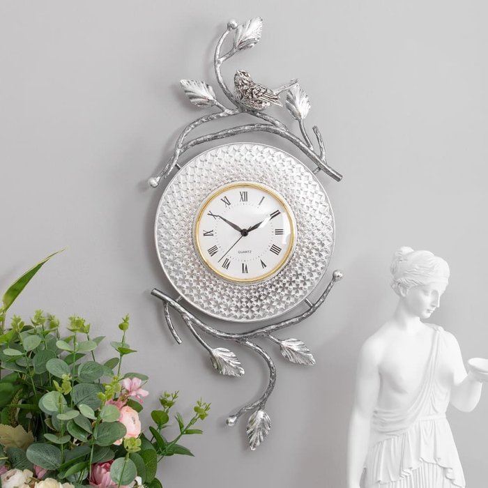 Часы настенные Терра Флер серебряного цвета - лучшие Часы в INMYROOM