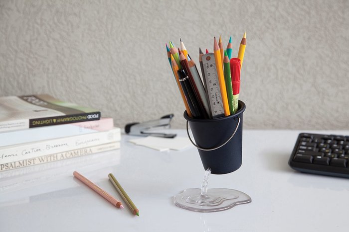 Органайзер для рабочего стола Peleg Design desk bucket черный - лучшие Декоративные коробки в INMYROOM