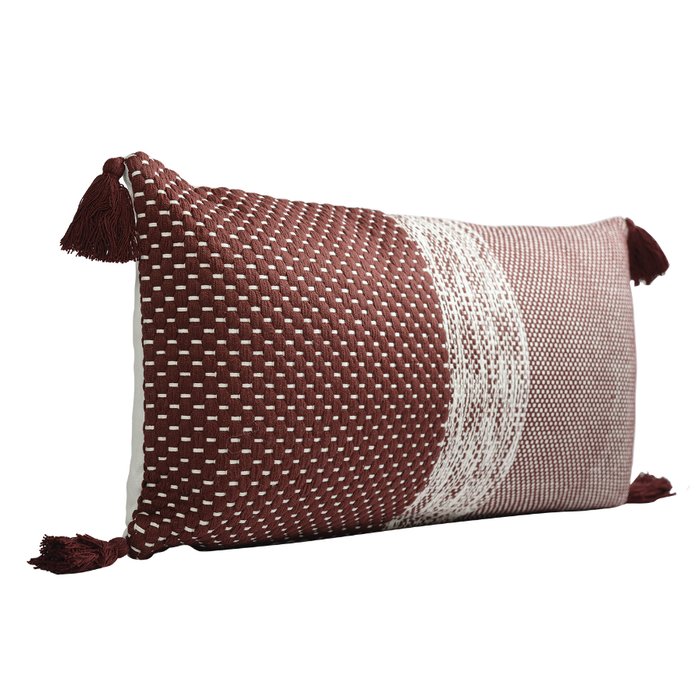 Подушка декоративная Ethnic бордового цвета крупной вязки  - лучшие Декоративные подушки в INMYROOM