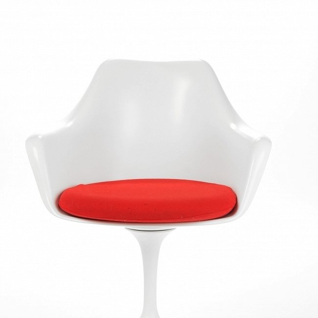 Cтул Tulip с подлокотниками и подушкой из ткани - купить Обеденные стулья по цене 37698.0