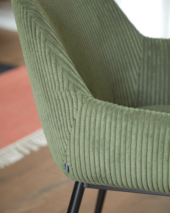 Стул Konna зеленого цвета - лучшие Обеденные стулья в INMYROOM