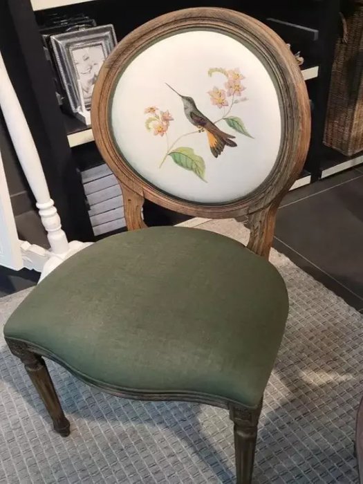Стул Медальон Райская птица коричнево-зеленого цвета - купить Обеденные стулья по цене 29700.0