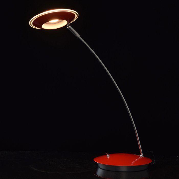 Настольная лампа Гэлэкси красного цвета - купить Рабочие лампы по цене 10990.0