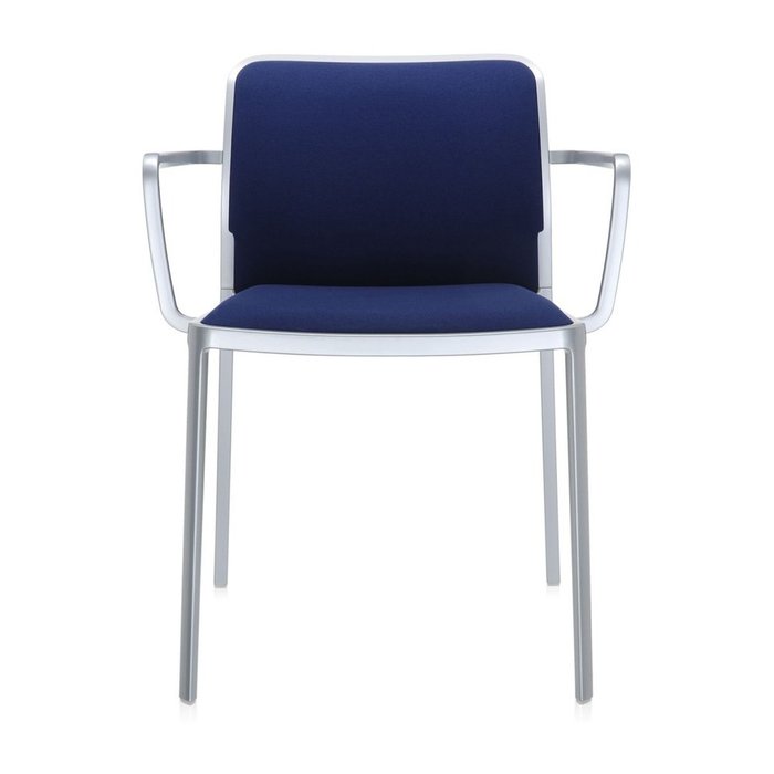 Стул Audrey Soft темно-синего цвета с подлокотниками - купить Обеденные стулья по цене 92160.0
