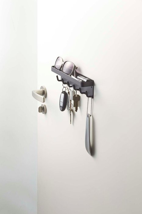 Магнитная ключница Smart черного цвета с отделением для хранения - лучшие Ключницы в INMYROOM