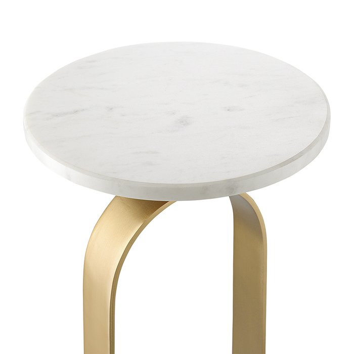 Столик приставной Svein золотого цвета - лучшие Кофейные столики в INMYROOM