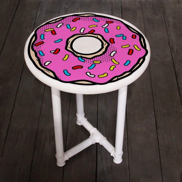 Прикроватный кофейный столик пончик бело-розового цвета