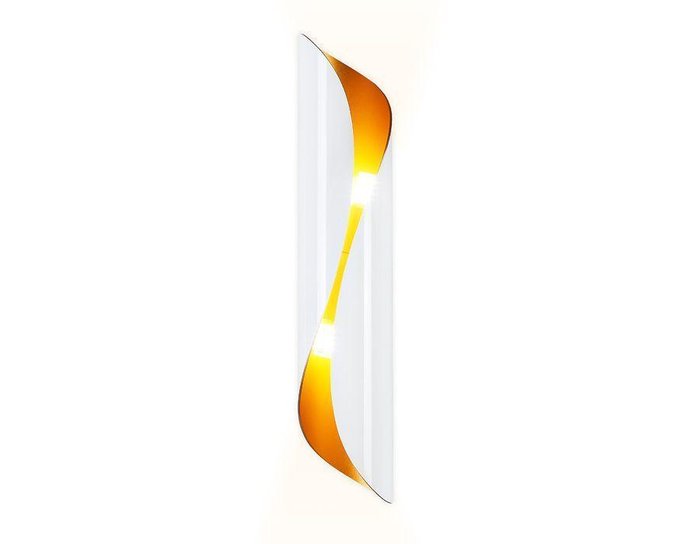 Настенный светильник Wall белого цвета - купить Бра и настенные светильники по цене 5506.0