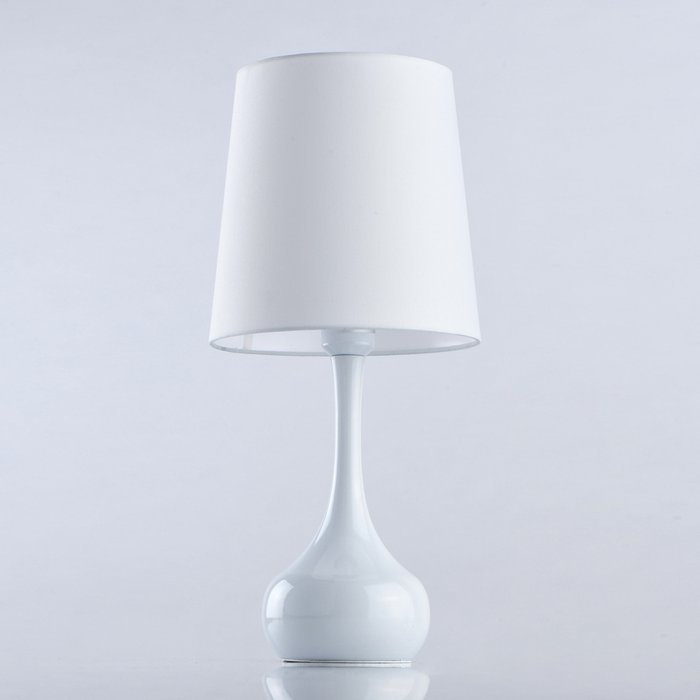 Настольная лампа Салон белого цвета - лучшие Настольные лампы в INMYROOM