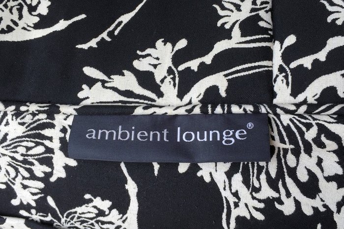 Дизайнерское кресло Ambient Lounge Butterfly Sofa - NightBloom (черное с белой текстурой) - лучшие Бескаркасная мебель в INMYROOM