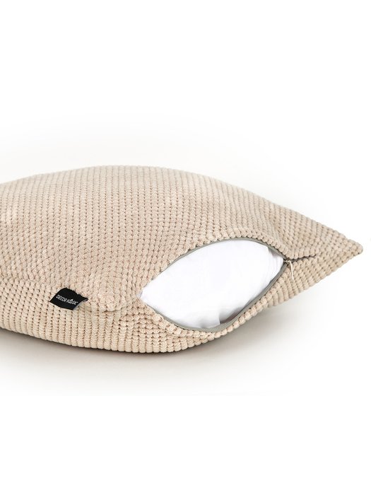 Декоративная подушка Citus sand бежевого цвета - лучшие Декоративные подушки в INMYROOM