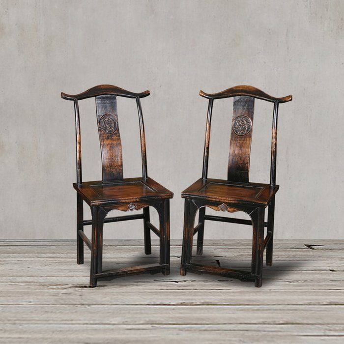 Комплект из двух стульев из массива вяза - купить Обеденные стулья по цене 63760.0