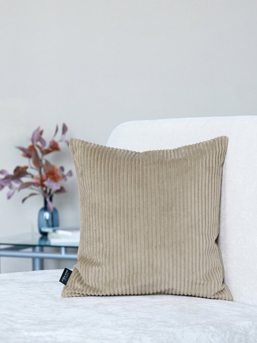 Декоративная подушка Cilium Cream кремового цвета   - лучшие Декоративные подушки в INMYROOM