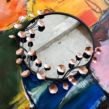Настенное зеркало Милада Роуз из металла - лучшие Настенные зеркала в INMYROOM