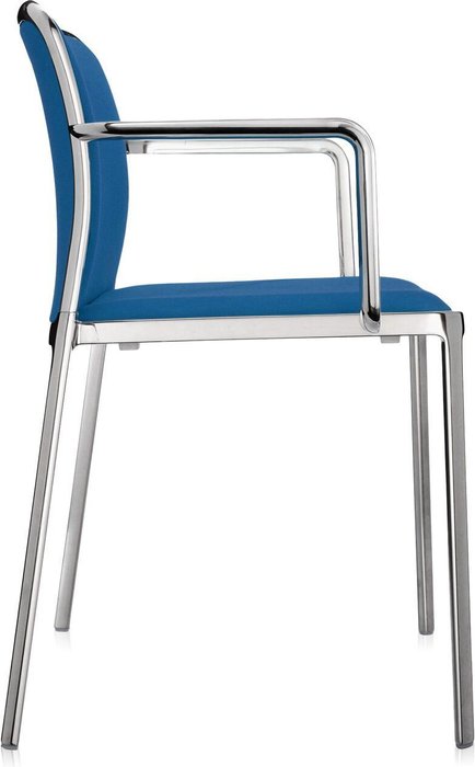 Стул Audrey Soft с подлокотниками синего цвета - лучшие Обеденные стулья в INMYROOM