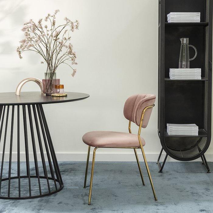 Стул Еirill розового цвета - лучшие Обеденные стулья в INMYROOM