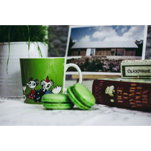 Кружка Moomin Снусмумрик зеленого цвета - лучшие Чашки в INMYROOM