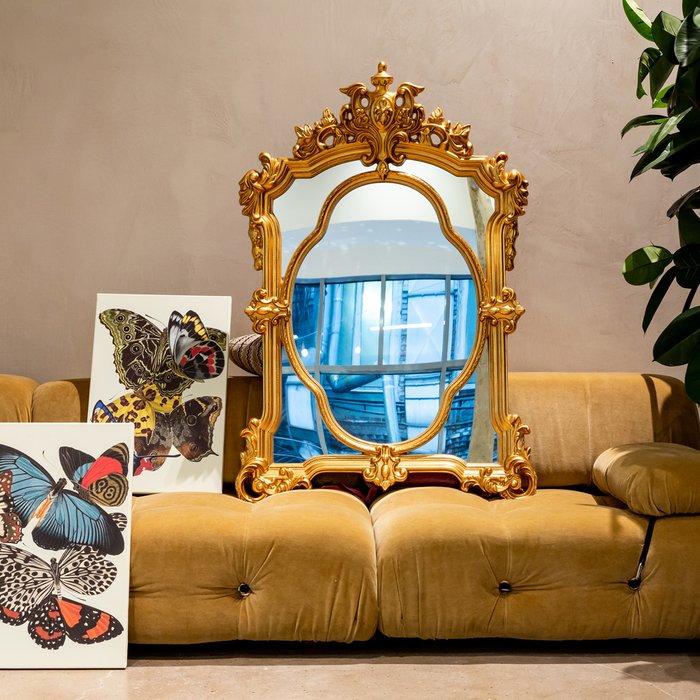 Настенное зеркало Боргезе  золотого цвета - купить Настенные зеркала по цене 26500.0