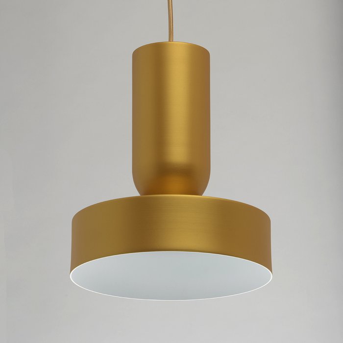 Подвесной светильник Элвис золотого цвета - лучшие Подвесные светильники в INMYROOM