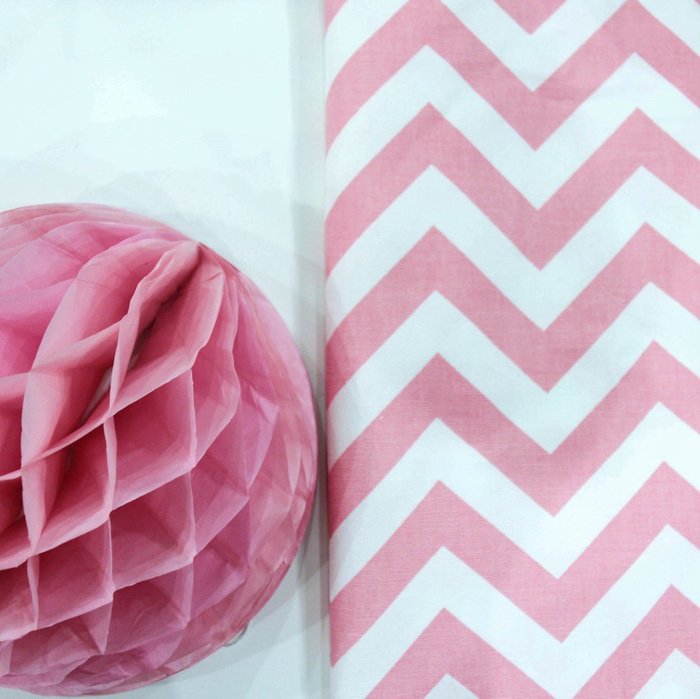 Подушка "Pink Zigzag" - лучшие Аксессуары и текстиль для игровых домиков в INMYROOM