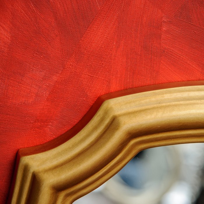 Настенное зеркало Эвелин золотого цвета - лучшие Настенные зеркала в INMYROOM