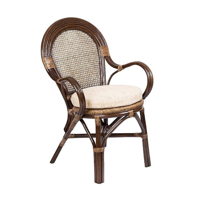 Кресло с изящным ажурным плетением 