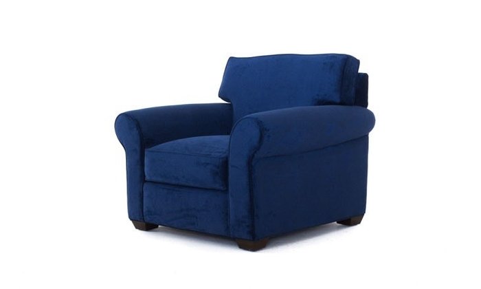 Кресло темно-синего цвета
