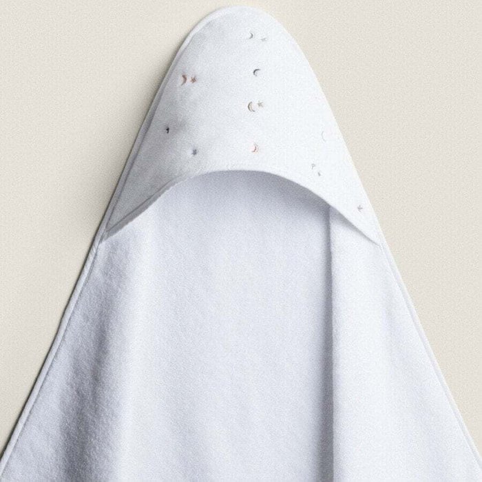 Детское полотенце с капюшоном и луной Детское полотенце с капюшоном и луной
