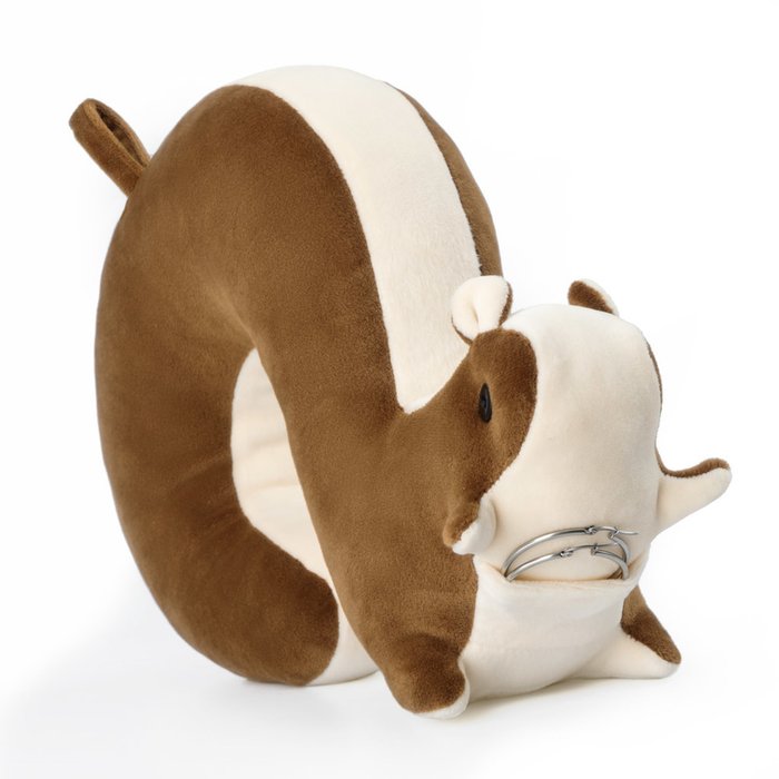 Подушка для путешествий Squirrel коричневого цвета - купить Декоративные подушки по цене 1450.0