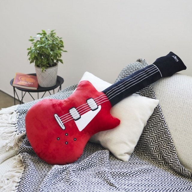 Подушка диванная Superstar красного цвета - лучшие Декоративные подушки в INMYROOM