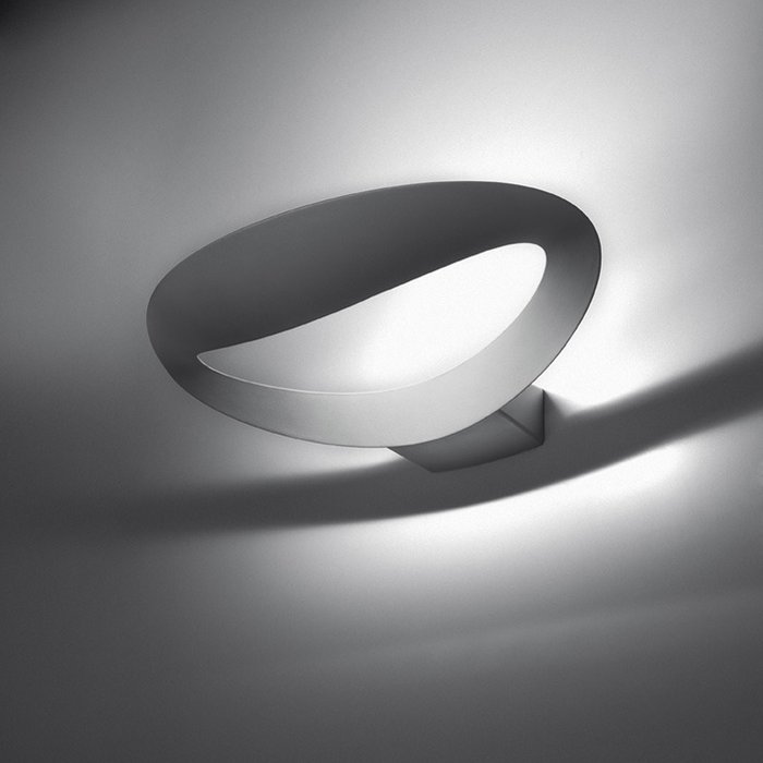 Настенный светильник Artemide Mesmeri Настенный светильник Artemide Mesmeri
