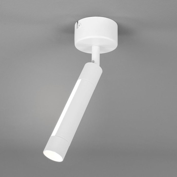 Настенно-потолочный светодиодный светильник Strong белого цвета