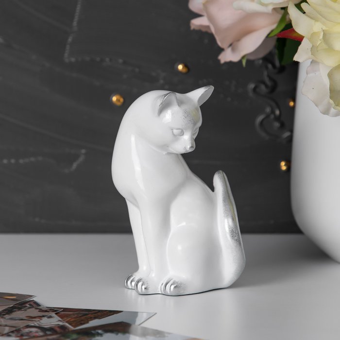 Статуэтка Кошка белого цвета - лучшие Фигуры и статуэтки в INMYROOM