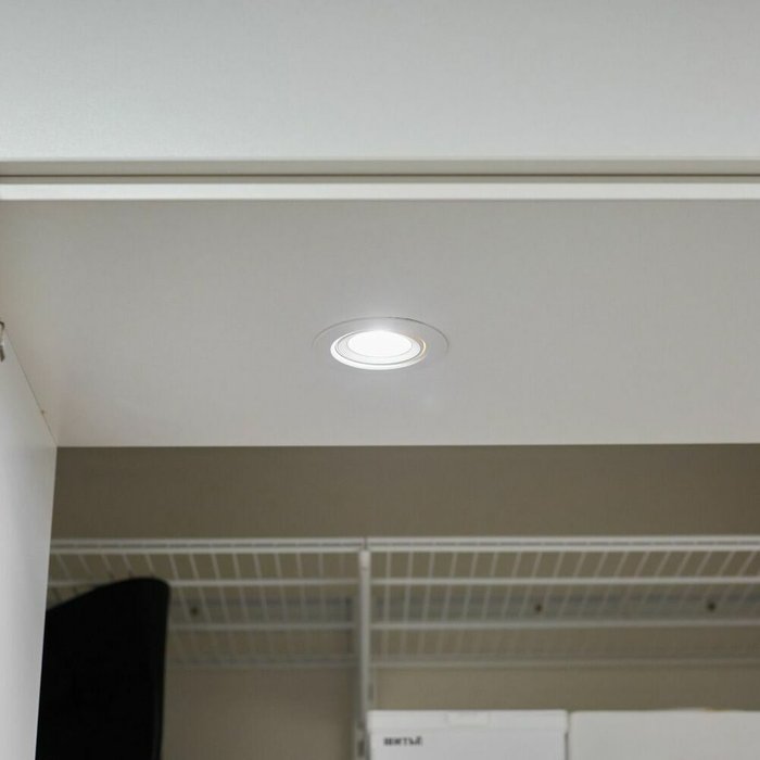 Встраиваемый потолочный светодиодный светильник 9914 LED 6W WH белый Plasti - купить Встраиваемые споты по цене 728.0