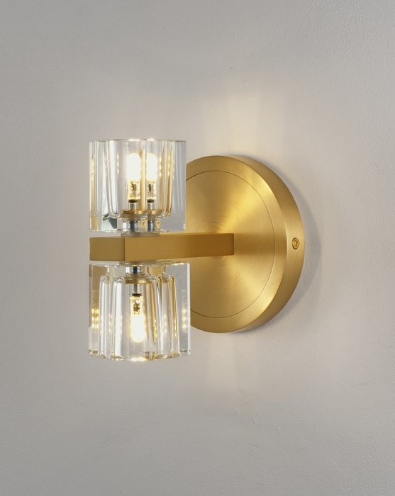 Светильник настенный Brass V11016-2W прозрачно-золотого цвета - лучшие Бра и настенные светильники в INMYROOM