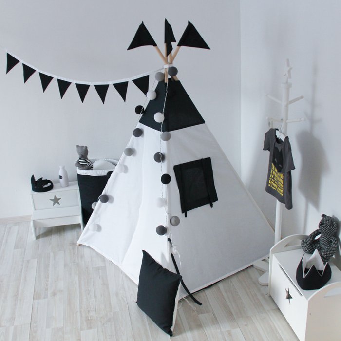 Подушка "Black&White " - купить Аксессуары и текстиль для игровых домиков по цене 890.0