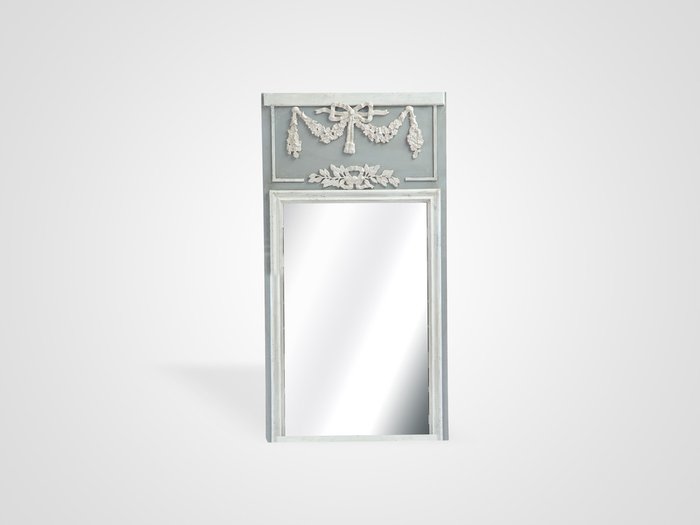 Настенное зеркало в прямоугольной деревянной раме со старением