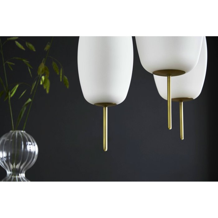 Лампа подвесная Silk из белого опалового стекла - купить Подвесные светильники по цене 35200.0