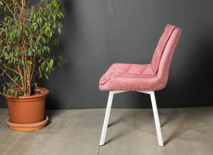 Стул с поворотным механизмов Capella розового цвета - купить Обеденные стулья по цене 11490.0