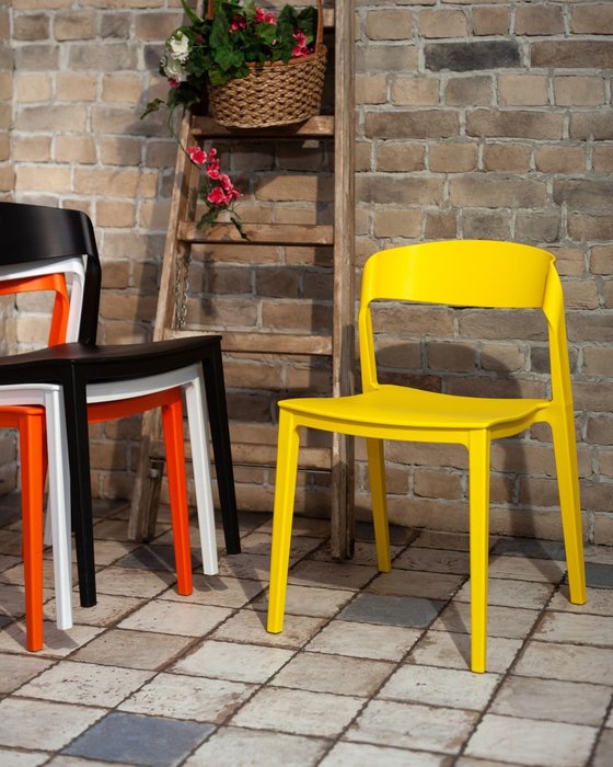 Стул Moris желтого цвета - лучшие Обеденные стулья в INMYROOM