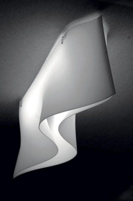 Потолочный светильник Artemide "Zeffiro" с плафоном из пластика - купить Потолочные светильники по цене 59720.0