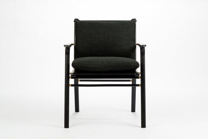 Стул с подлокотниками Ren черного цвета - купить Обеденные стулья по цене 79300.0