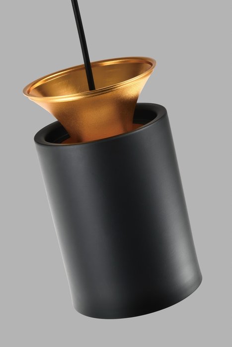 Светильник подвесной Latina черно-золотого цвета - лучшие Подвесные светильники в INMYROOM