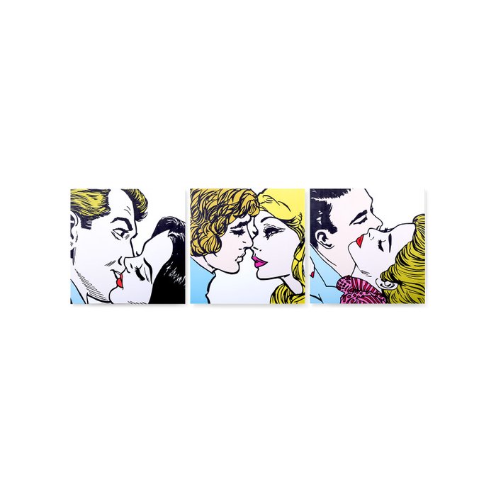 Картина Kiss Me из трех частей  