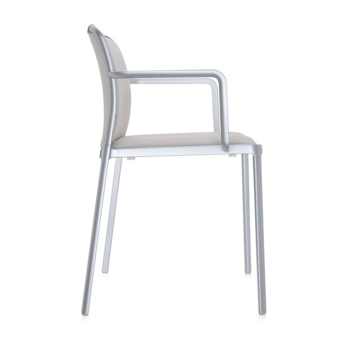 Стул Audrey Soft бежевого цвета с подлокотниками - лучшие Обеденные стулья в INMYROOM