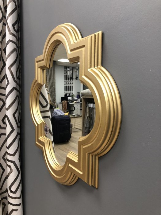 Настенное зеркало Malaga золотого цвета - купить Настенные зеркала по цене 28000.0