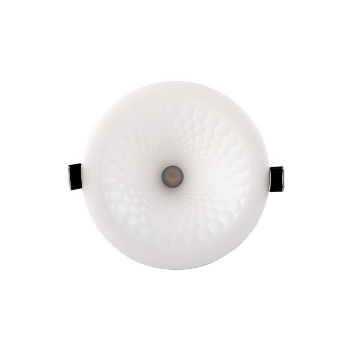 Точечный встраиваемый светильник из пластика белого цвета