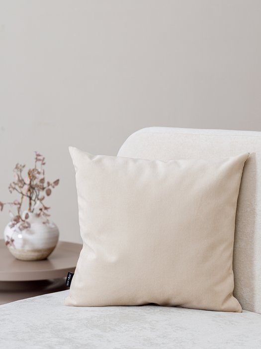 Декоративная подушка Ultra Ivory бежевого цвета - лучшие Декоративные подушки в INMYROOM