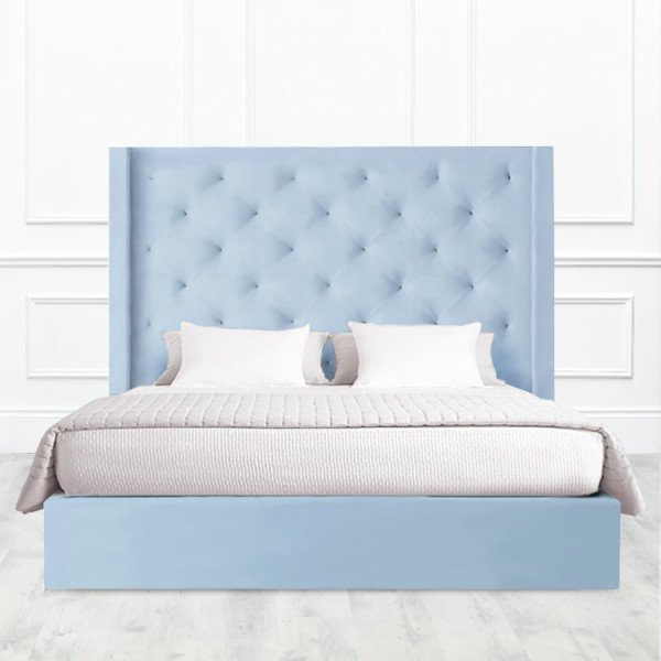 Кровать Joliet из массива с обивкой голубого цвета 180х200