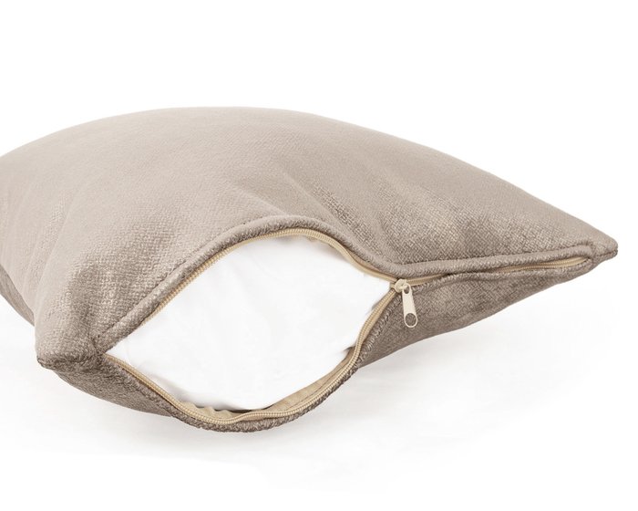 Декоративная подушка Oscar Quartz коричневого цвета - купить Декоративные подушки по цене 649.0